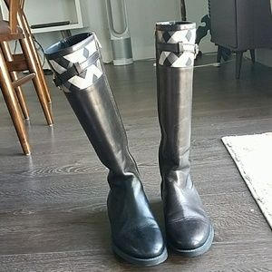 SOLD Authentic Burberry Leather Boots 37.5